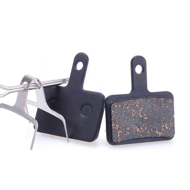 Mountain Bike Semi-Metal to Make a Oil Bicycle Disc Brake Pads