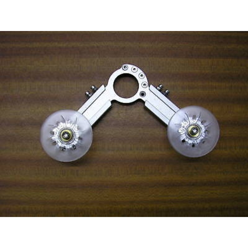CHAIN TENSIONER FOR SLALOM OR DOWNHILL TYPE MOUNTAIN BIKE-JUMP BIKE