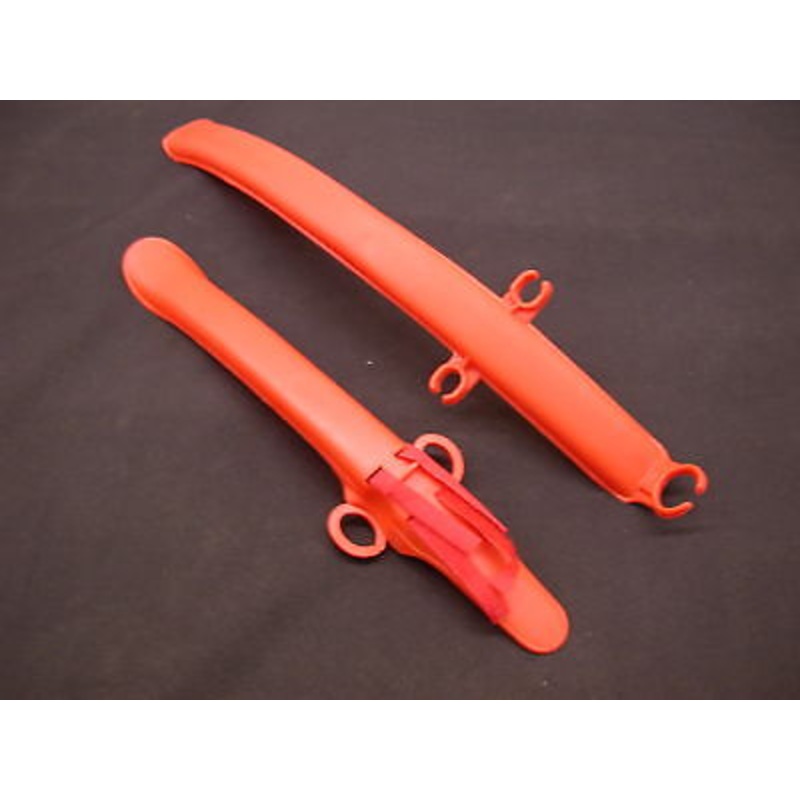 PAIR CLIP ON RED SPLASH MUDGUARDS FOR 60’s,70’s,80’s,90’s RACING BIKE-FIXIE RARE