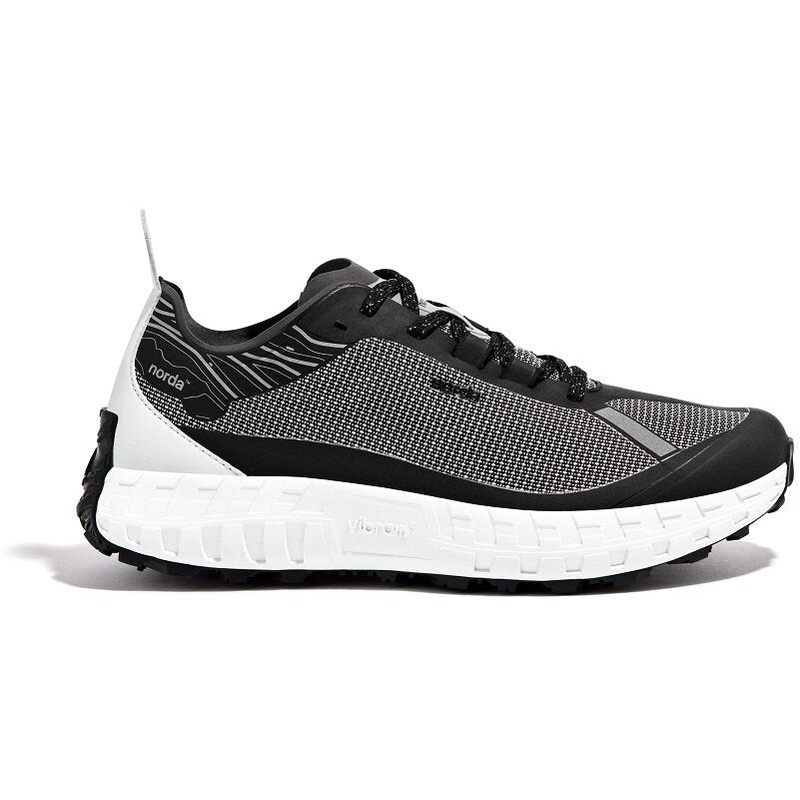 001 – Women’s|Black/White|6.5|7.0|7.5|8.0|8.5|9.0|9.5|10.0