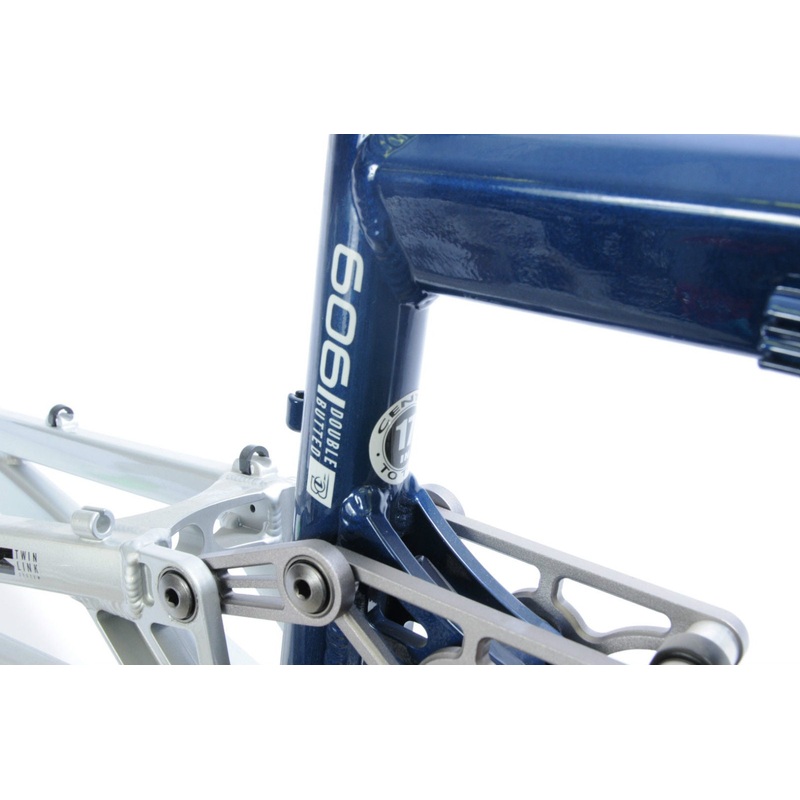 BE ONE NIRVANA 2.0 XC AM SUSPENSION BIKE FRAME 17 WITH ROCK-SHOX ARIO AIR SHOCK