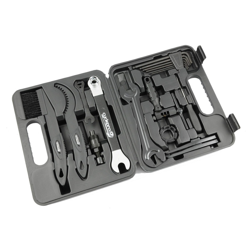 CYCLE ENTHUSIASTS & MECHANICS 19 PIECE CYCLE TOOL KIT